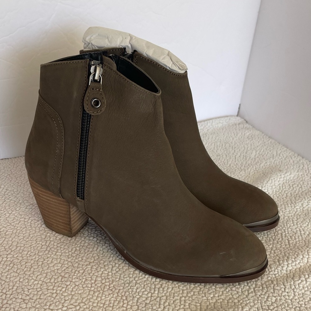 Diba nwob taupe sequoia leather western cowbiy bootie